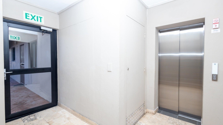 To Let 2 Bedroom Property for Rent in Table View Western Cape